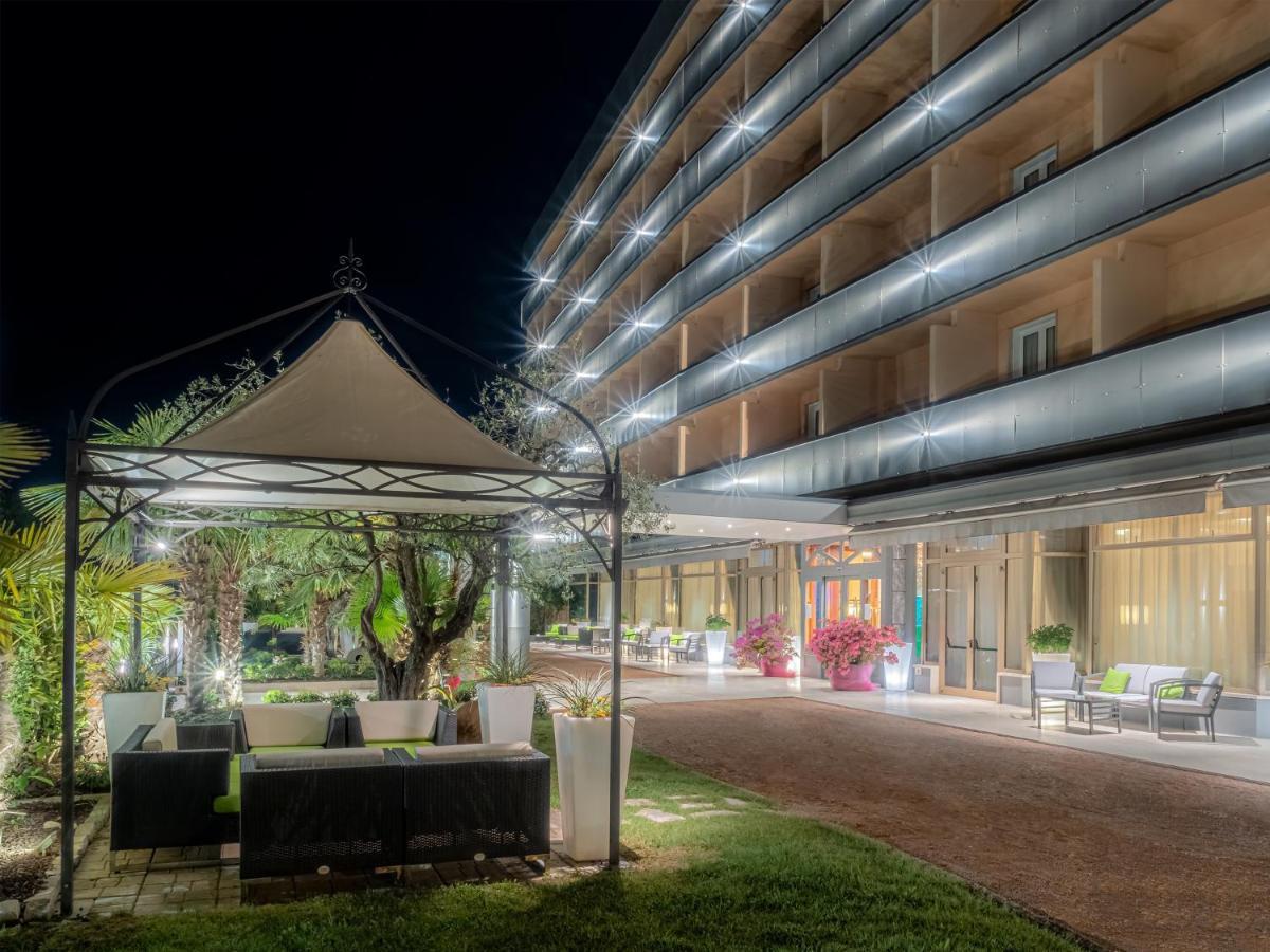 Hotel Terme Cristoforo アーバノ・テルメ エクステリア 写真